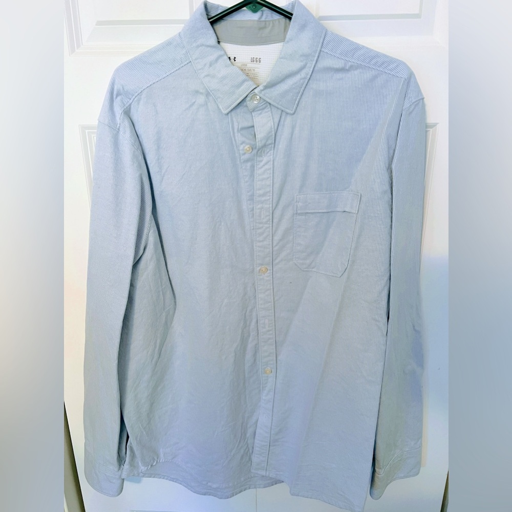 Under Armour Heat Gear Loose Long Sleeve Button Down - Large